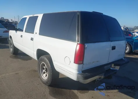 1995 GMC Suburban C2500 from USA, damaged, VIN 1GKGC26K3SJ728083